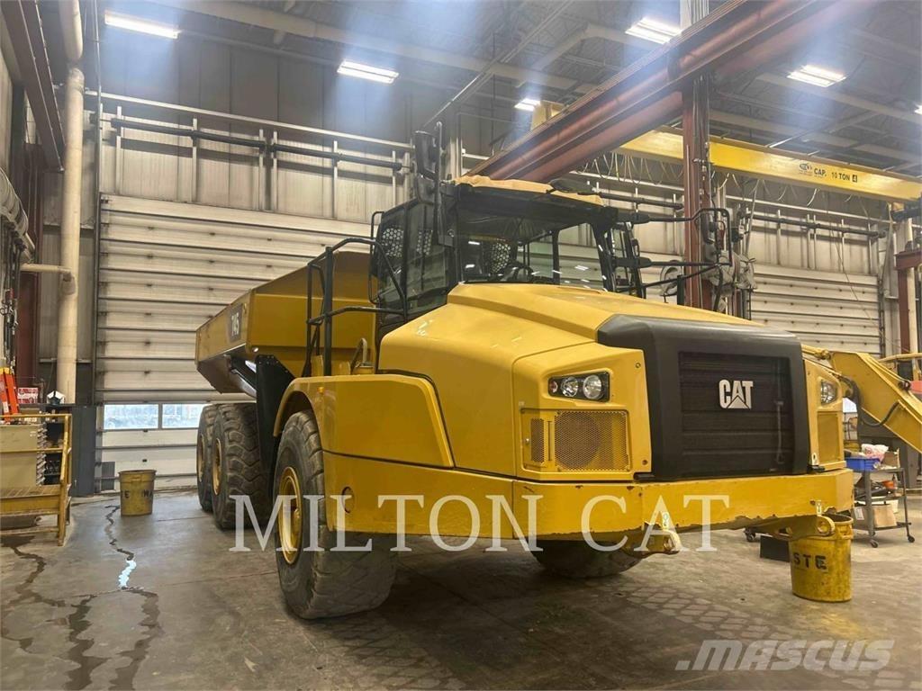 CAT 745 Зчленовані самоскиди