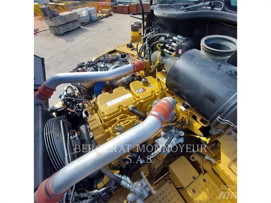 CAT 745 Зчленовані самоскиди