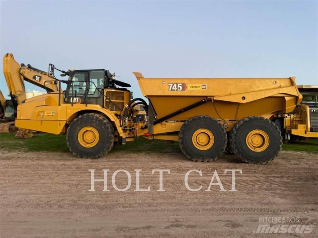 CAT 745 Зчленовані самоскиди