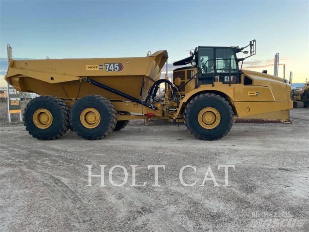 CAT 745 Зчленовані самоскиди