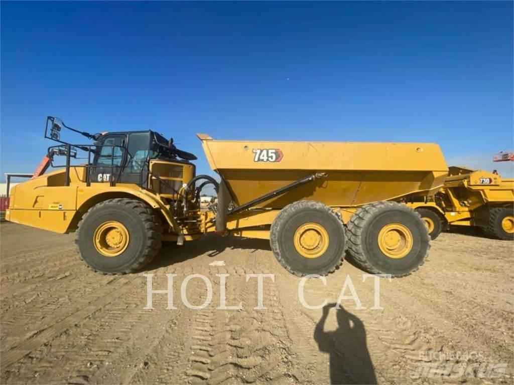 CAT 745 Зчленовані самоскиди