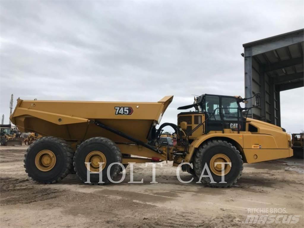 CAT 745 Зчленовані самоскиди