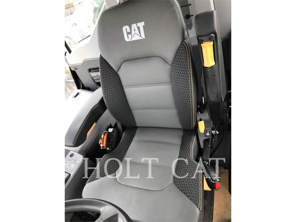 CAT 745 Зчленовані самоскиди