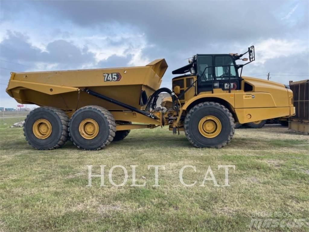 CAT 745 Зчленовані самоскиди