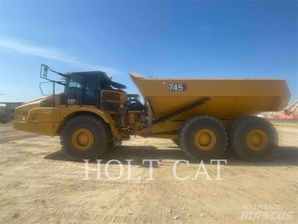 CAT 745 Зчленовані самоскиди