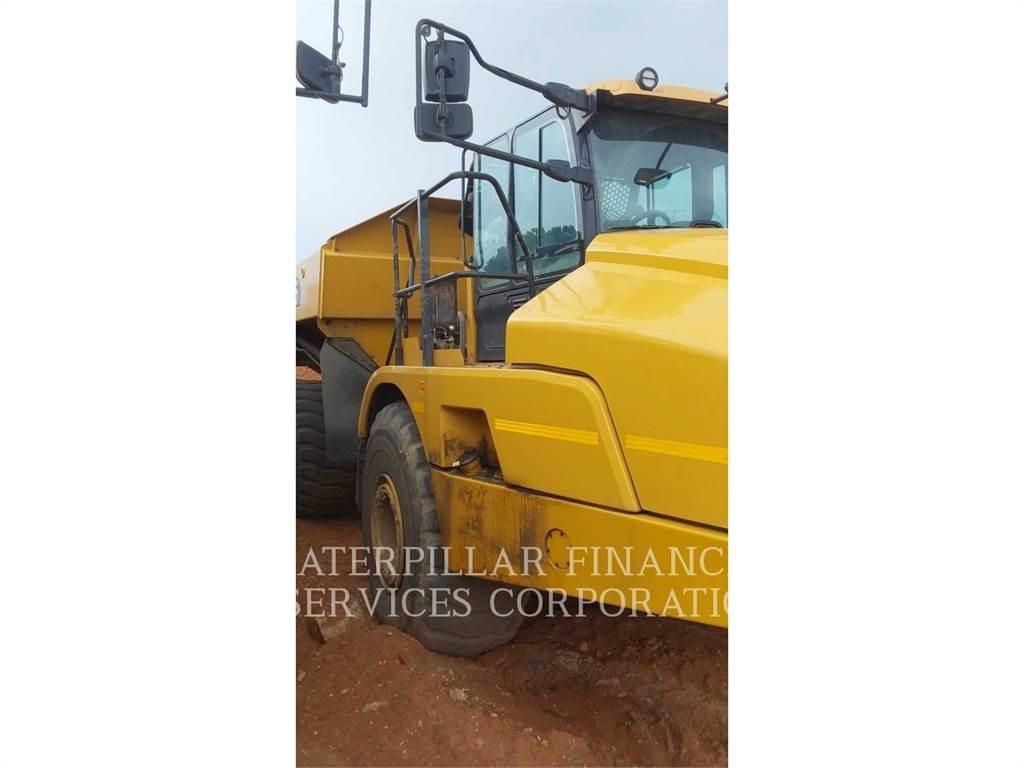 CAT 745 Зчленовані самоскиди