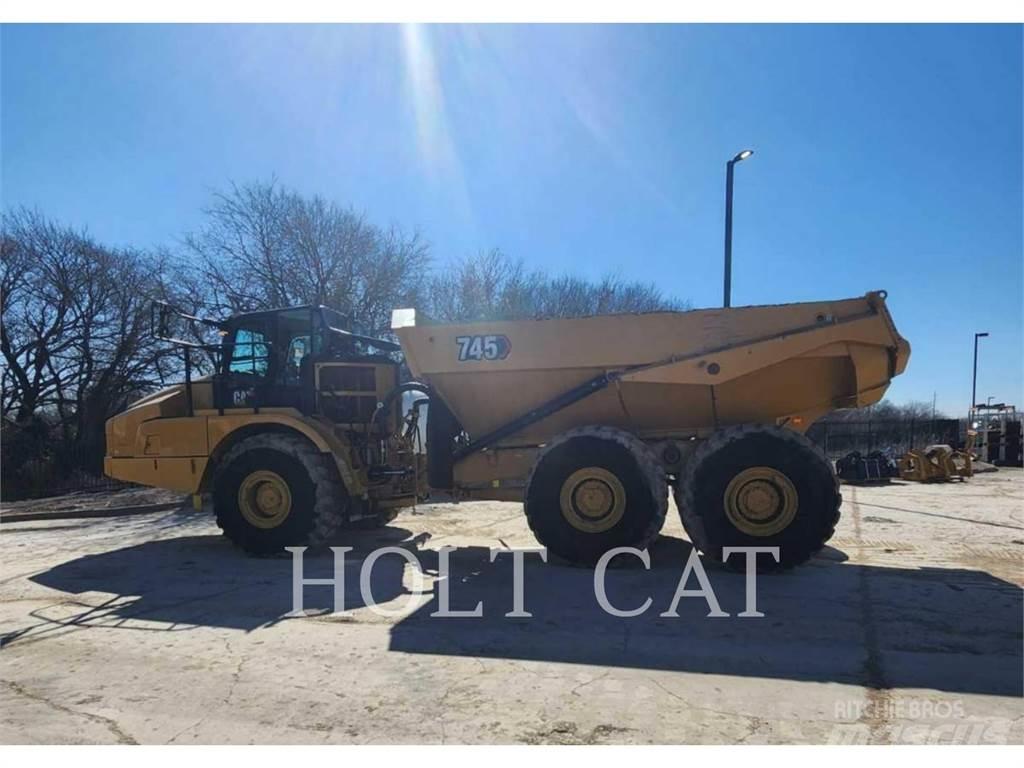 CAT 745 Зчленовані самоскиди