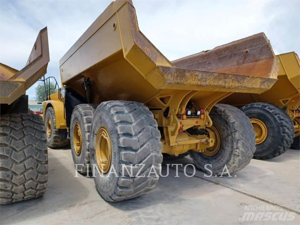 CAT 745 Зчленовані самоскиди