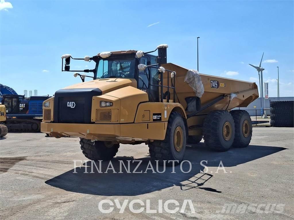CAT 745 Зчленовані самоскиди