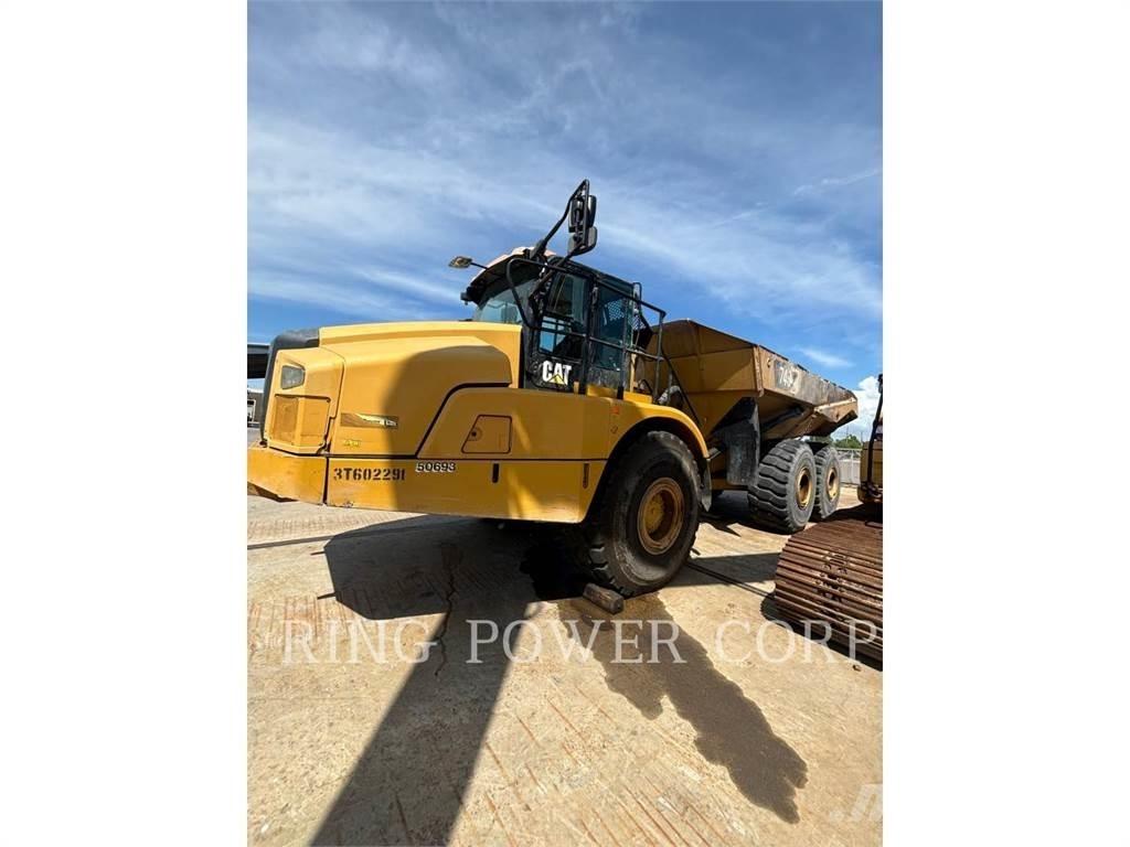 CAT 745 Зчленовані самоскиди