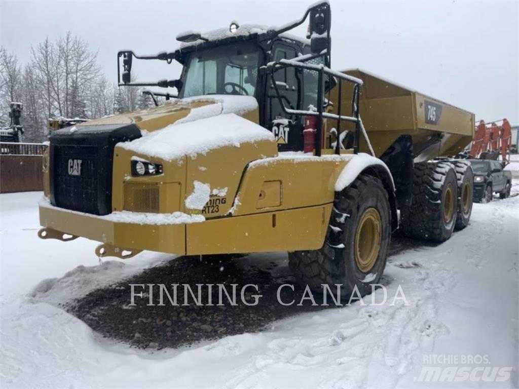 CAT 745 Зчленовані самоскиди