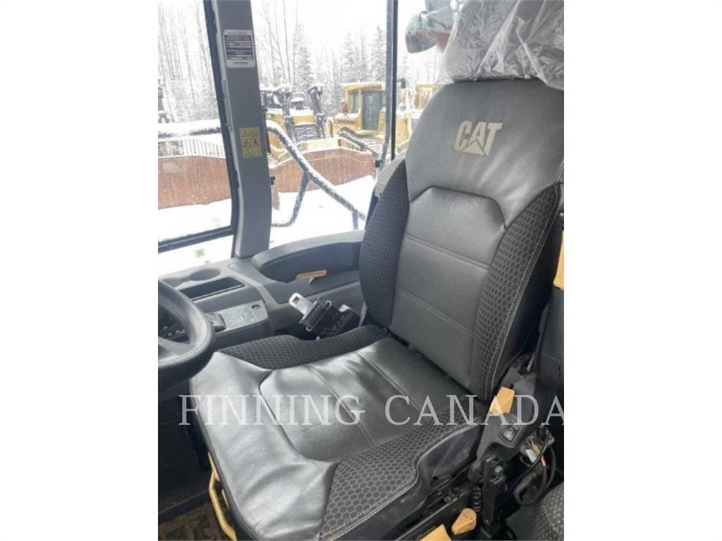 CAT 745 Зчленовані самоскиди