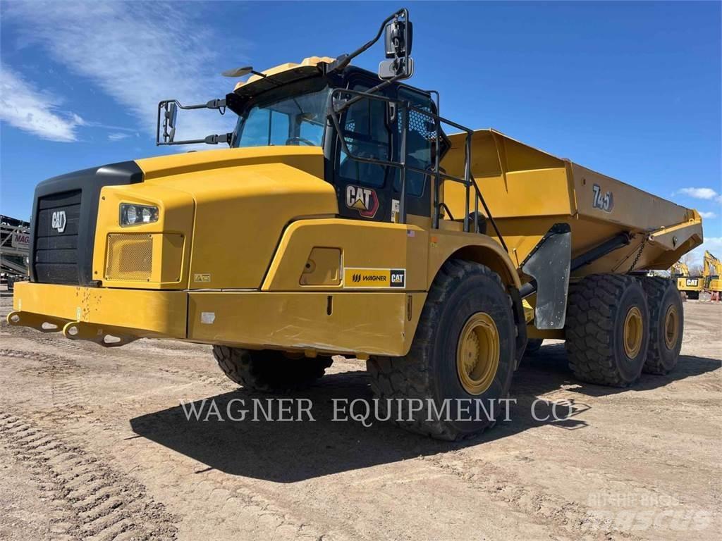 CAT 745 Зчленовані самоскиди