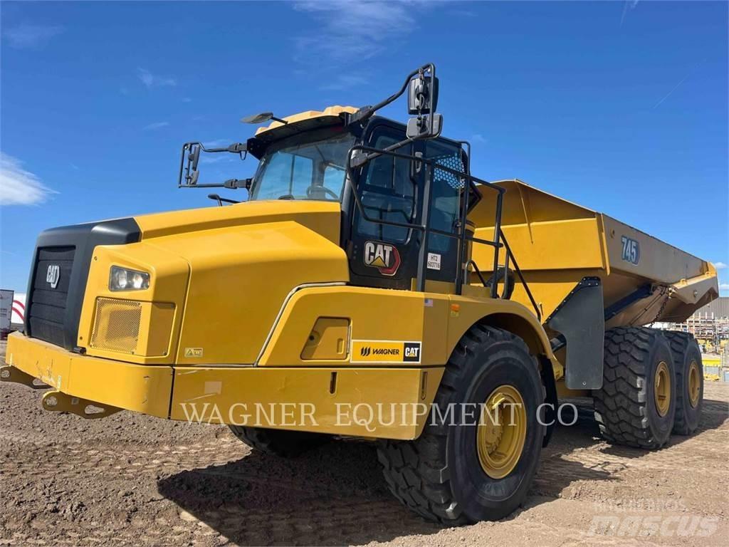 CAT 745 Зчленовані самоскиди