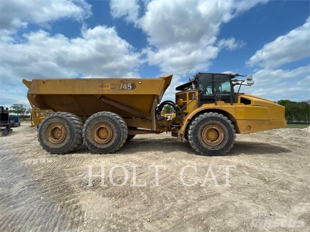 CAT 745 Зчленовані самоскиди