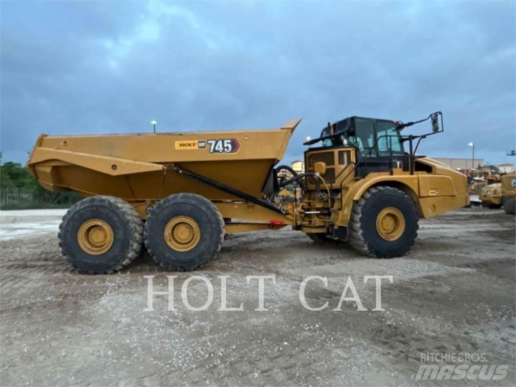CAT 745 Зчленовані самоскиди