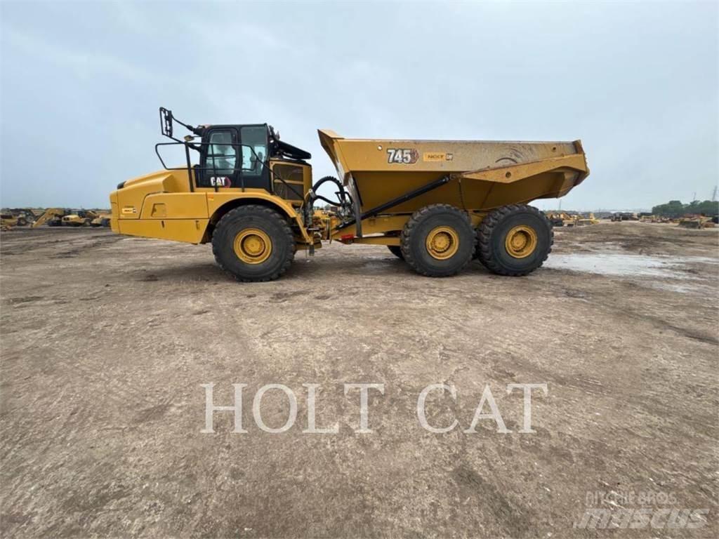 CAT 745 Зчленовані самоскиди
