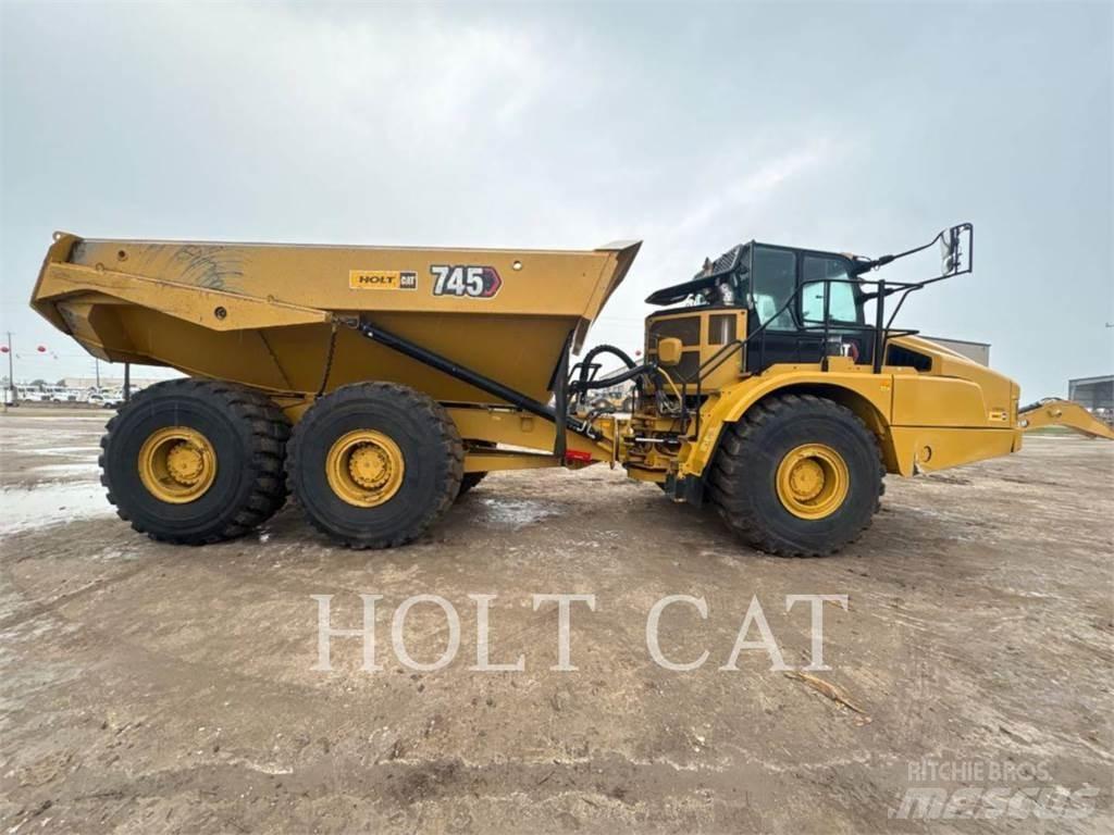 CAT 745 Зчленовані самоскиди