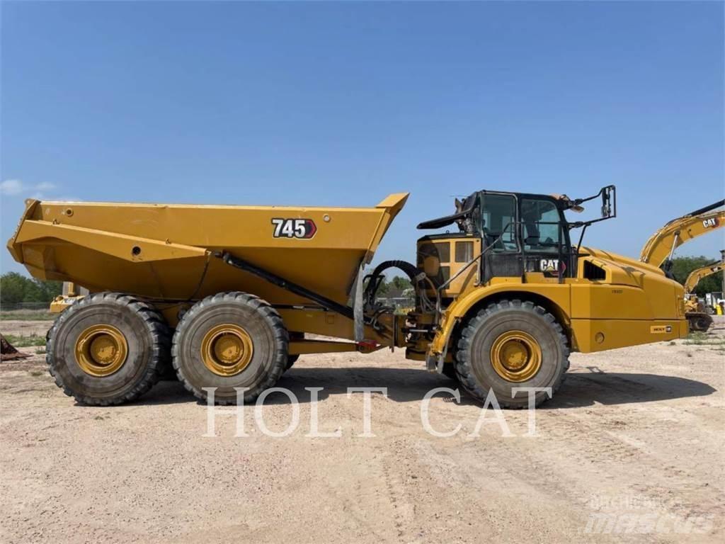 CAT 745 Зчленовані самоскиди