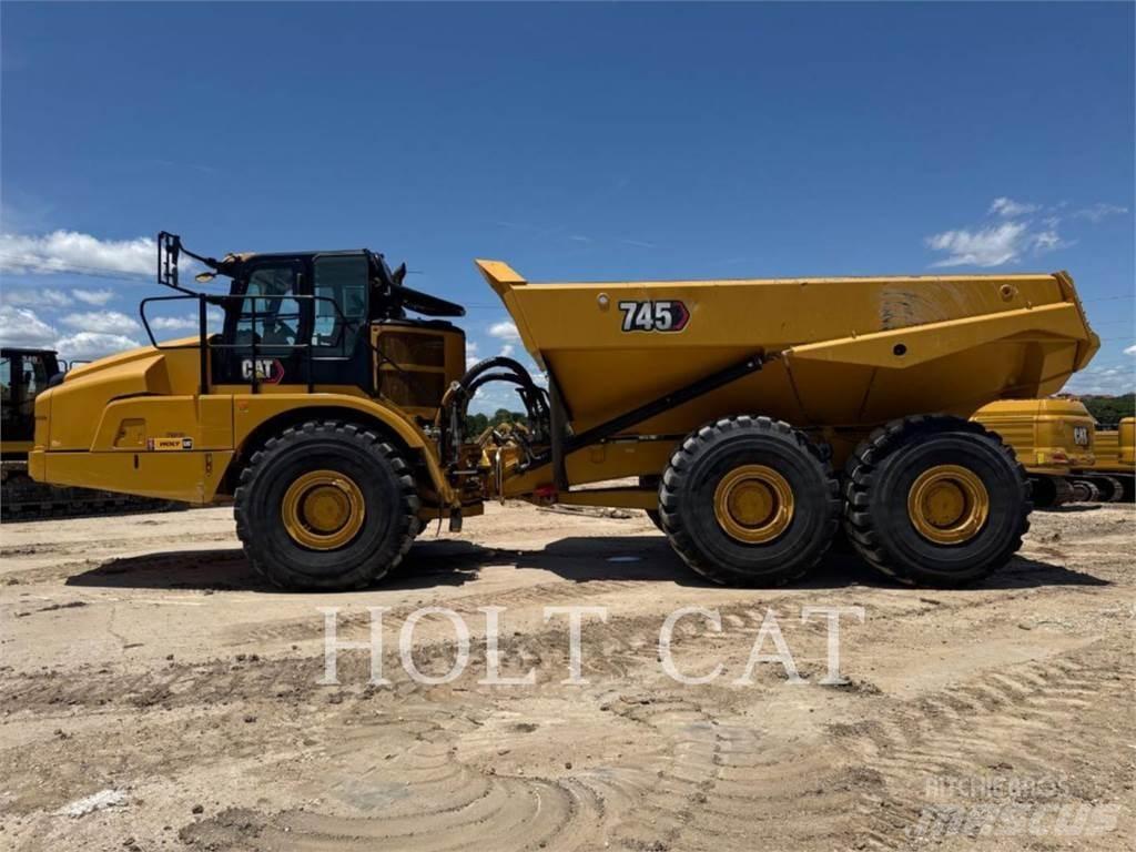 CAT 745 Зчленовані самоскиди