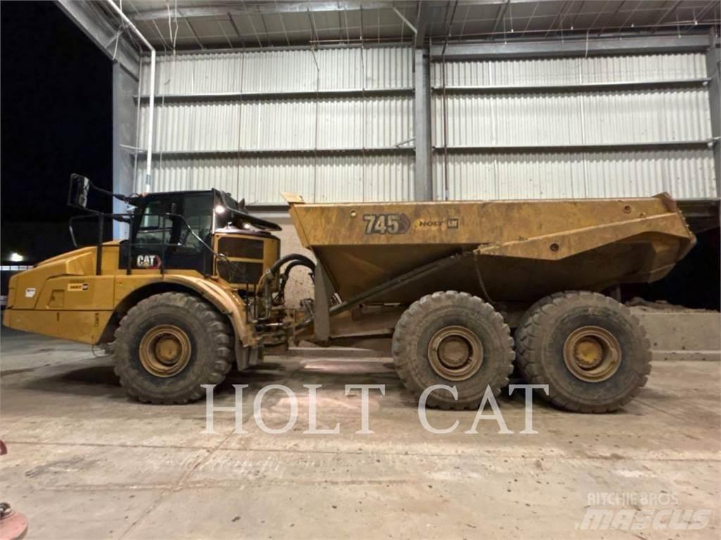 CAT 745 Зчленовані самоскиди