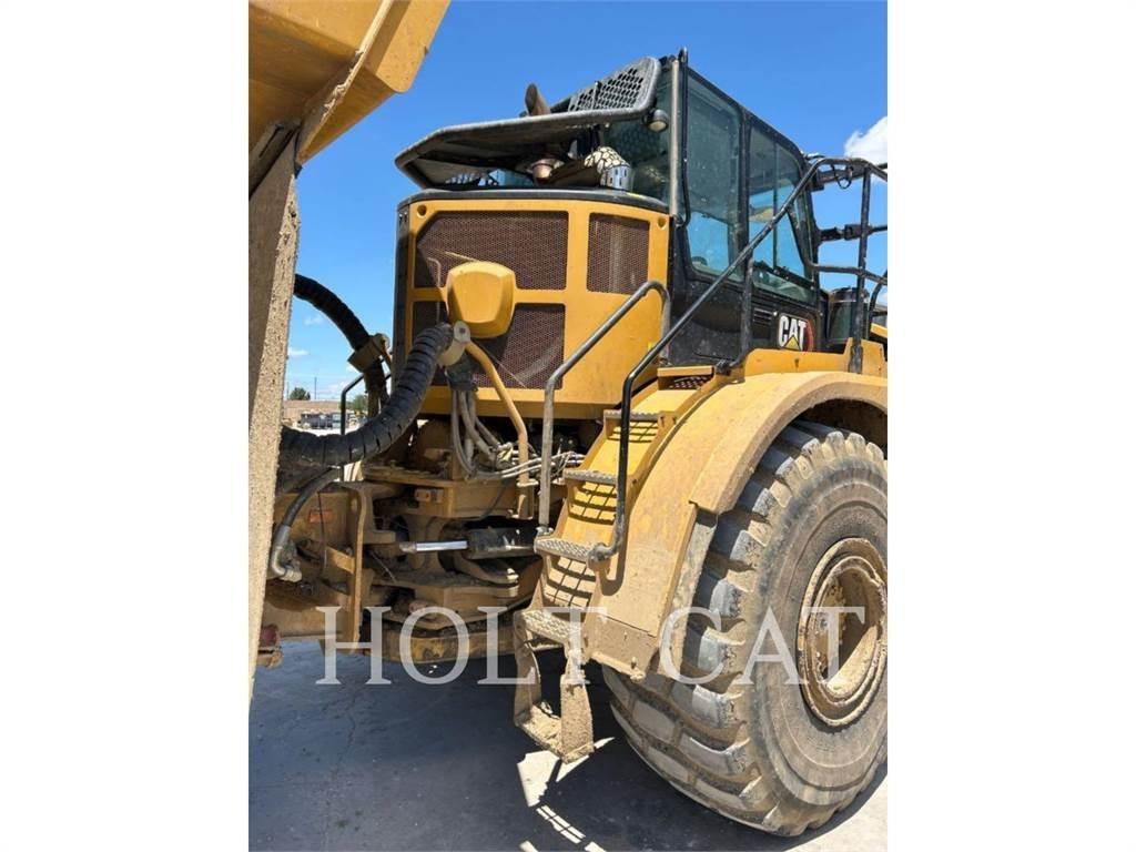 CAT 745 Зчленовані самоскиди