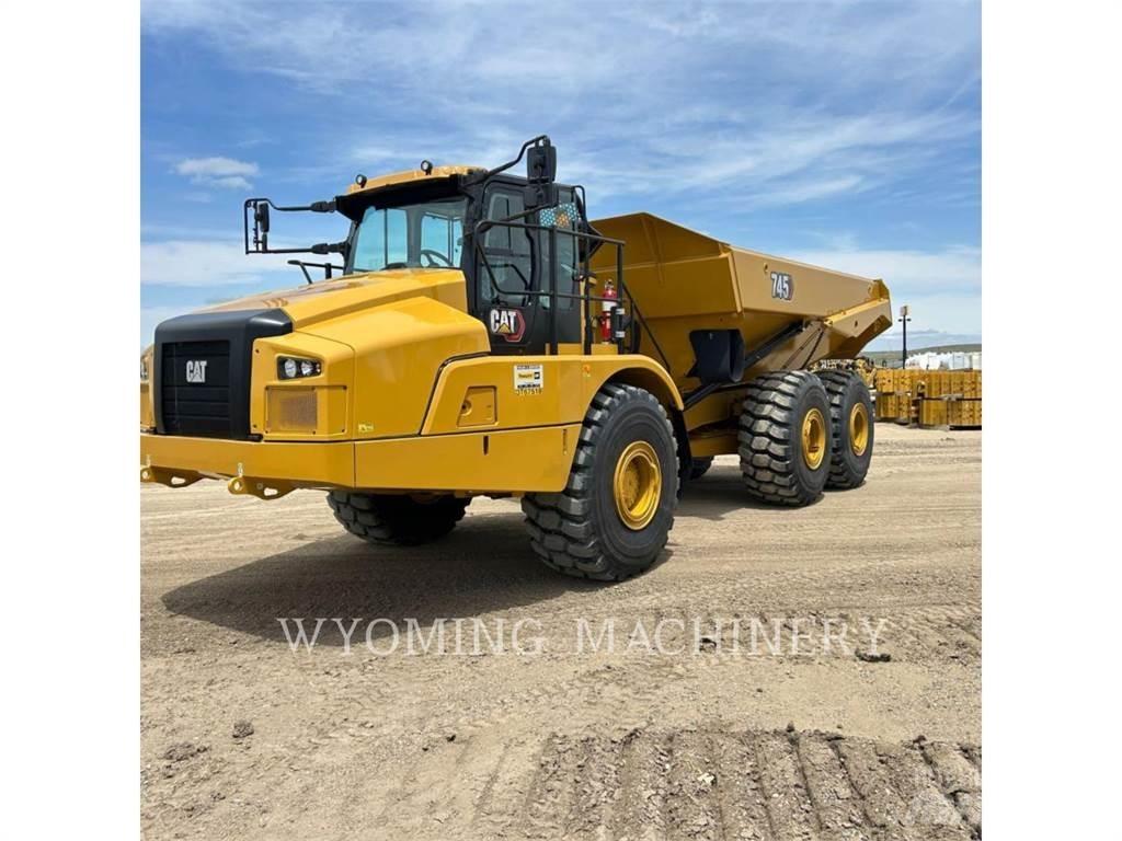 CAT 745 Зчленовані самоскиди