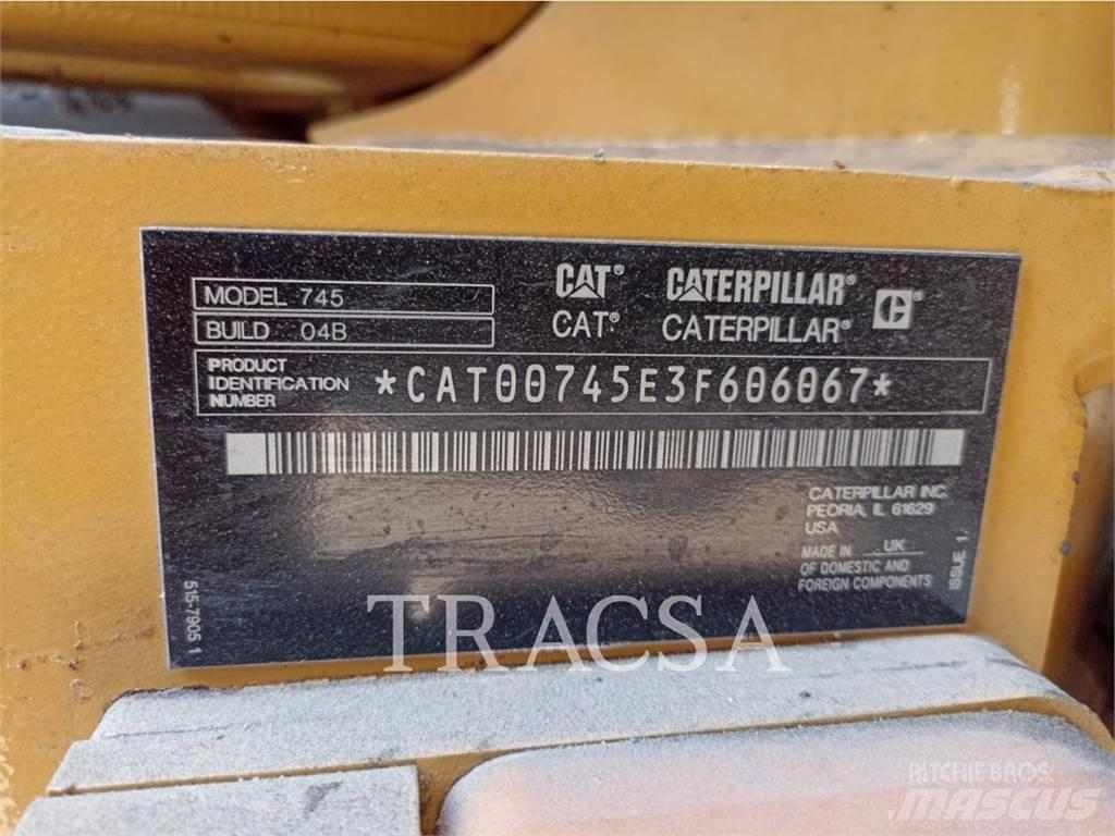 CAT 745 Зчленовані самоскиди