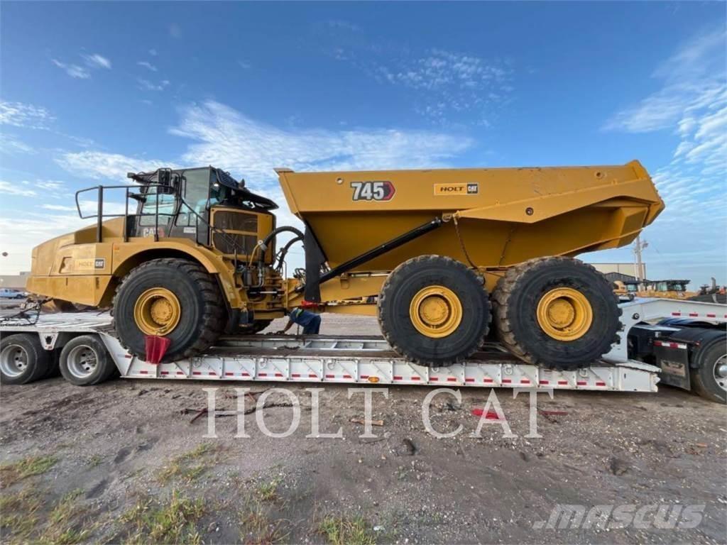 CAT 745 Зчленовані самоскиди