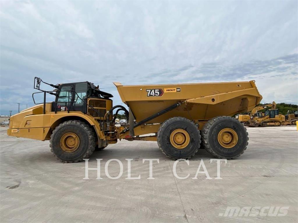 CAT 745 Зчленовані самоскиди