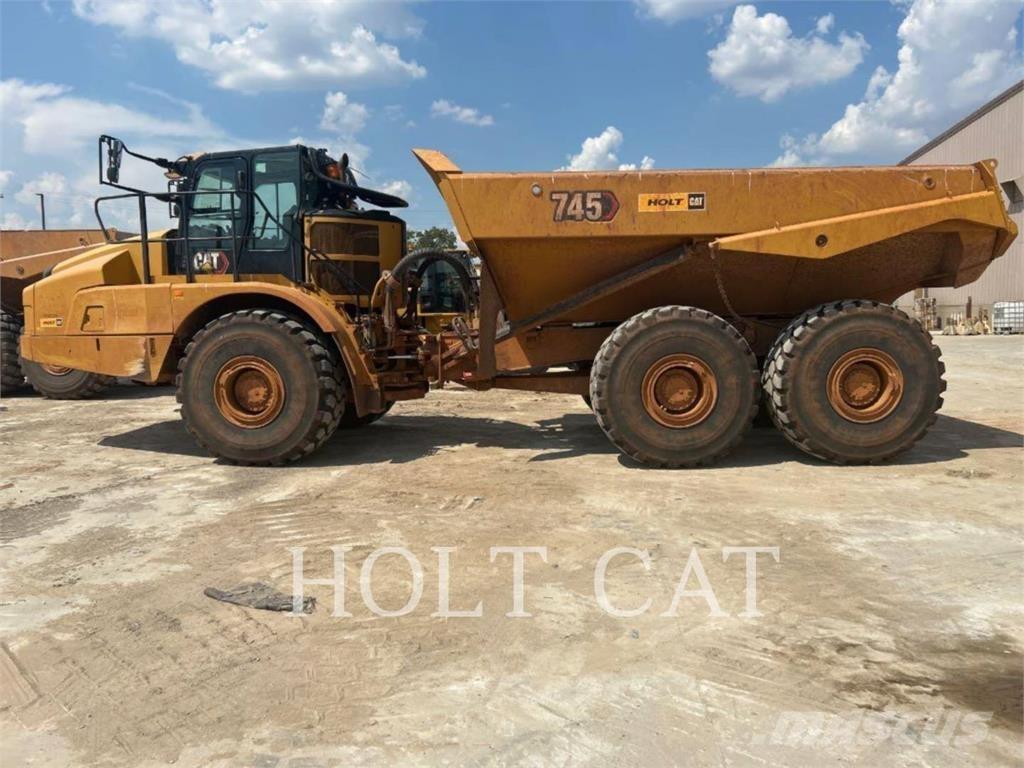 CAT 745 Зчленовані самоскиди