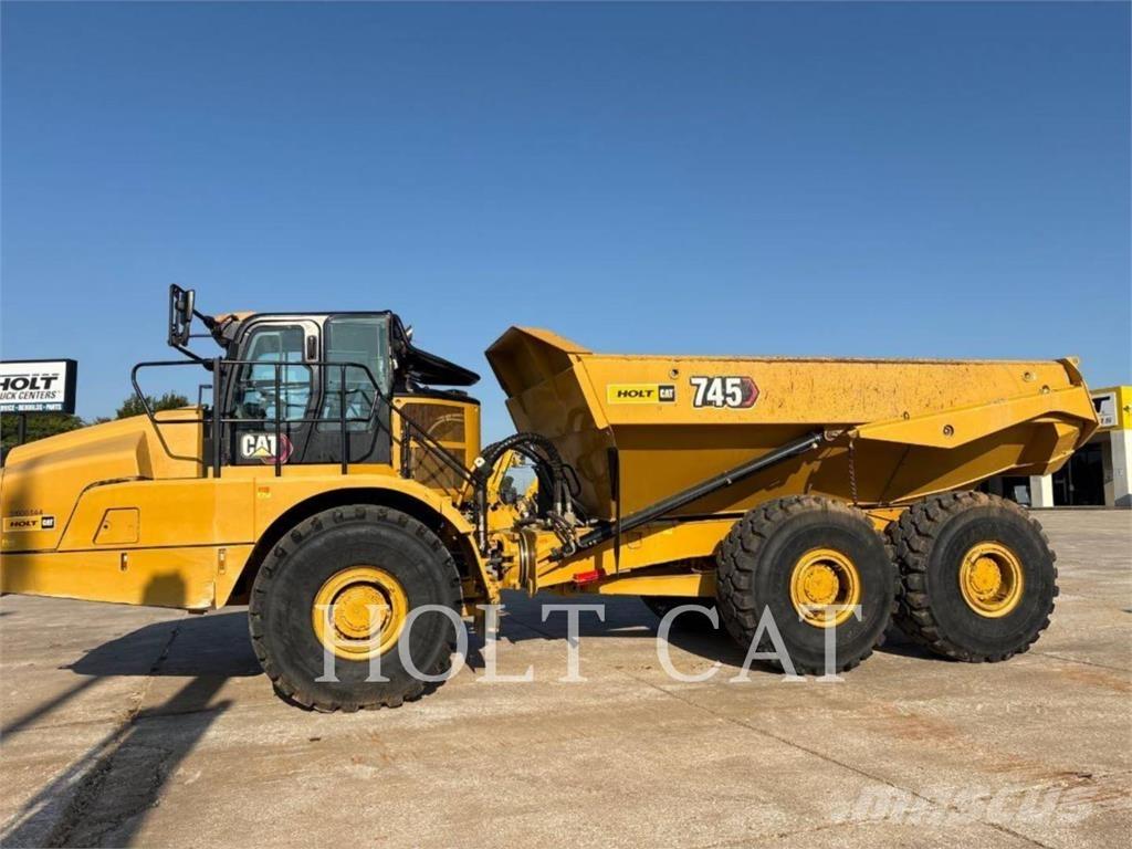 CAT 745 Зчленовані самоскиди