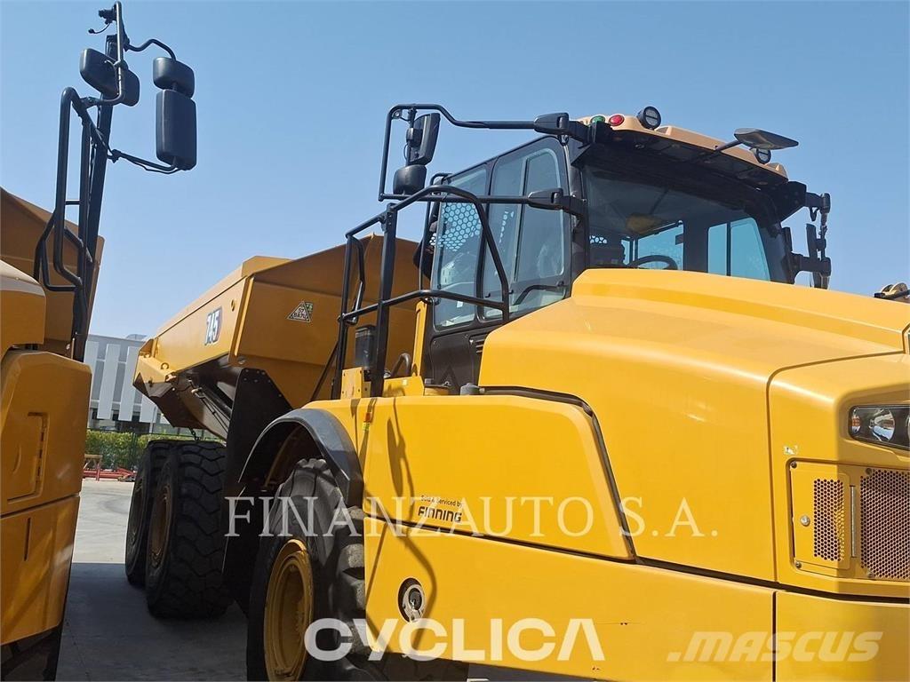 CAT 745 Зчленовані самоскиди
