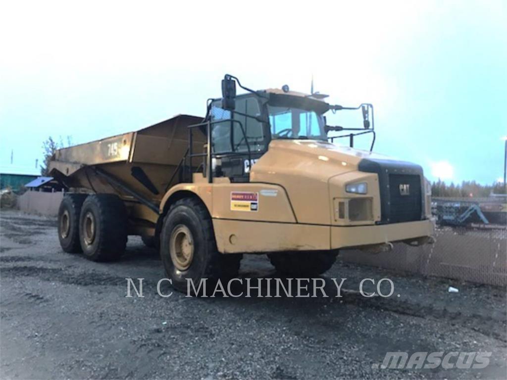 CAT 745 Зчленовані самоскиди