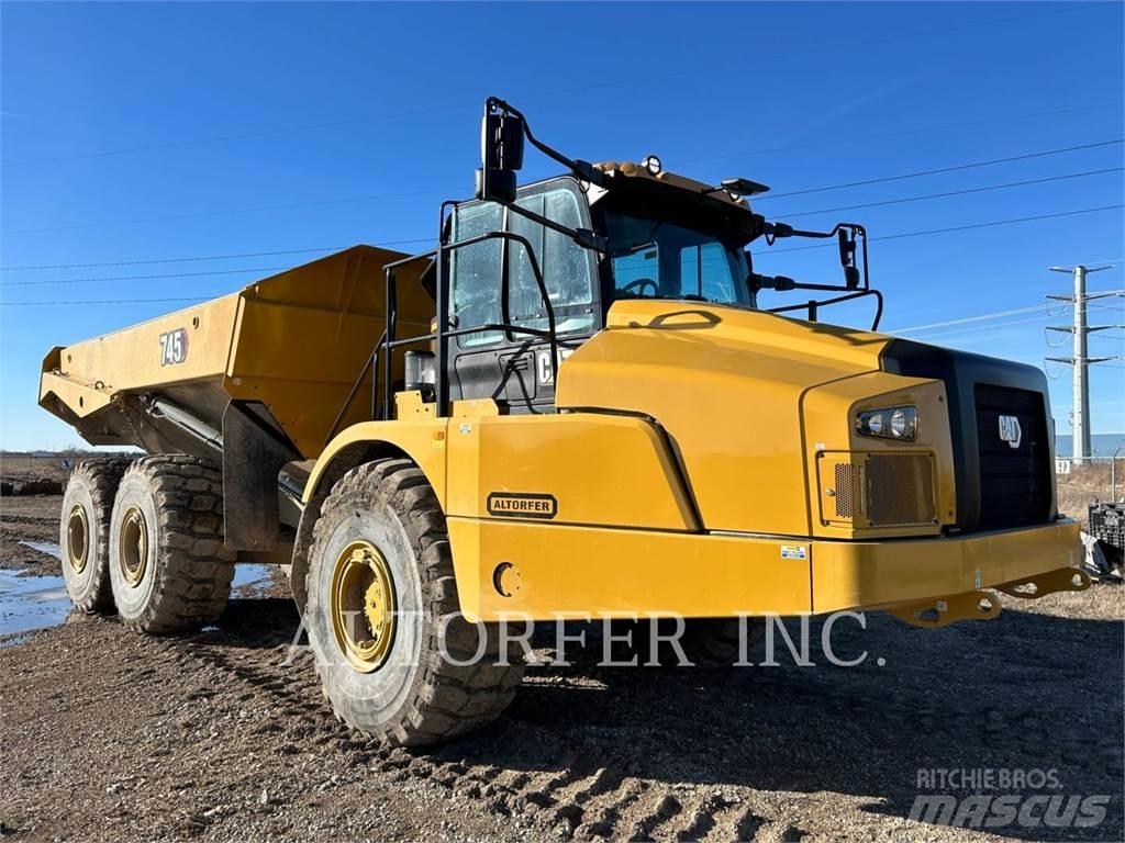 CAT 745-04 Зчленовані самоскиди