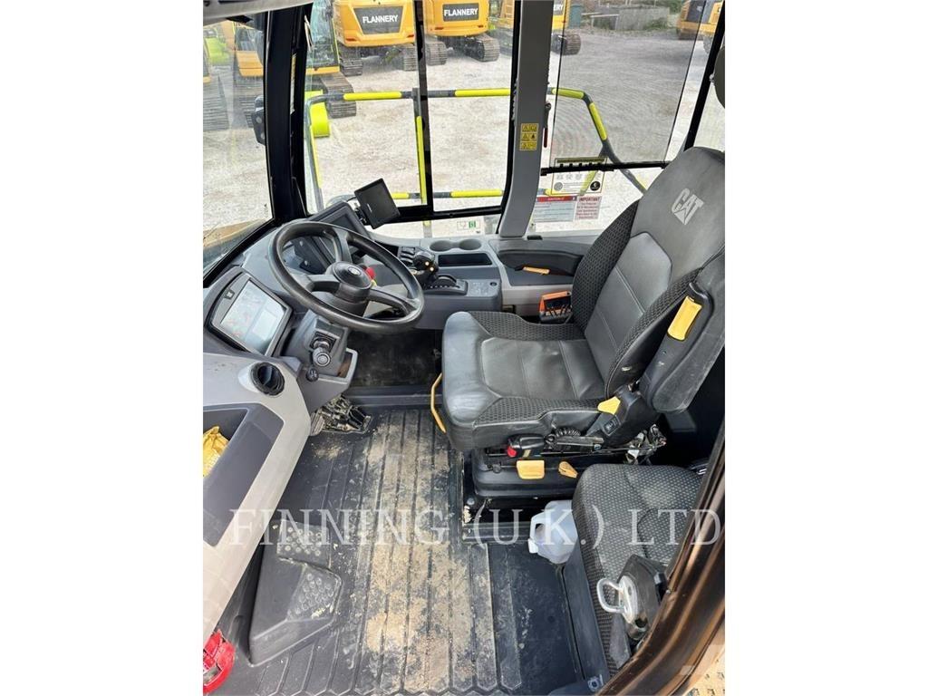 CAT 745-04 Зчленовані самоскиди