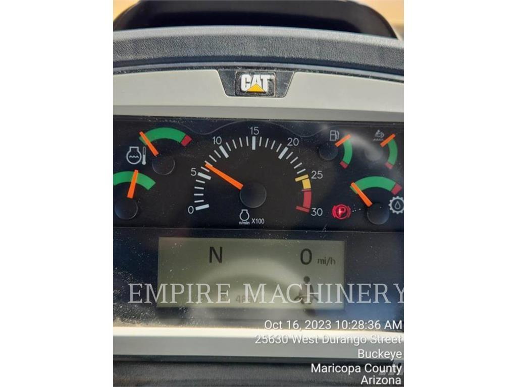 CAT 745-04 Зчленовані самоскиди