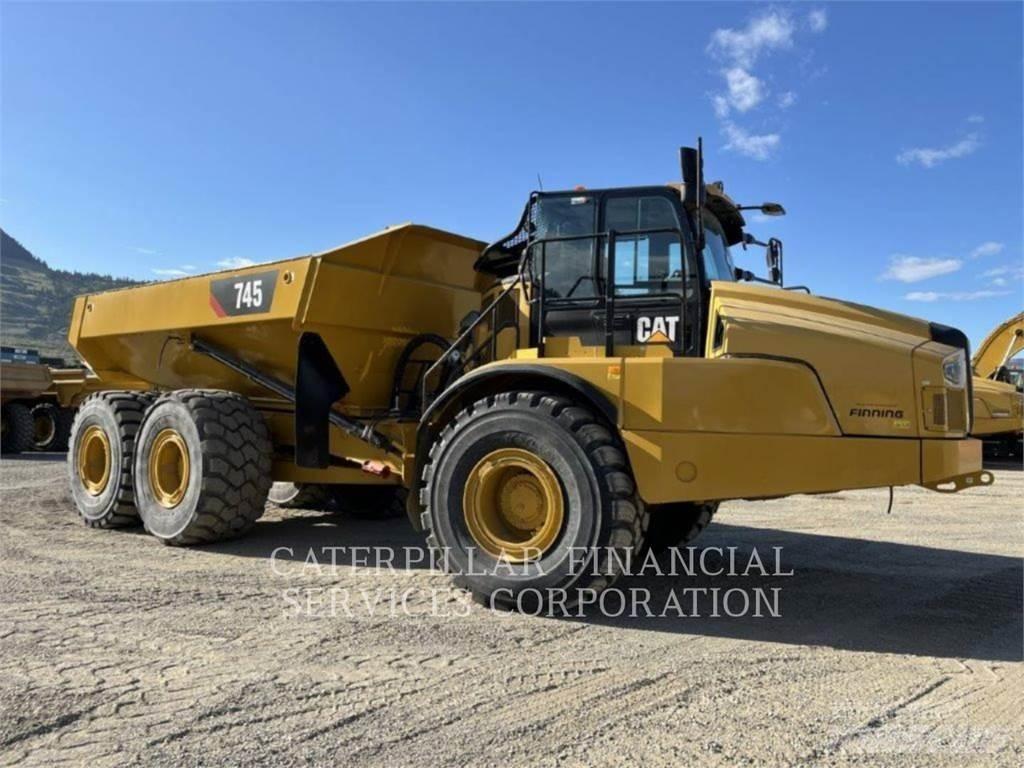 CAT 745-04A Зчленовані самоскиди