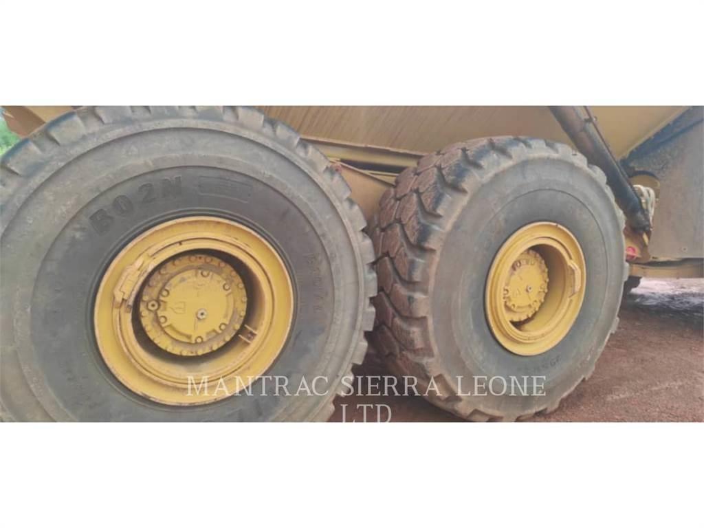 CAT 745-04LRC Зчленовані самоскиди