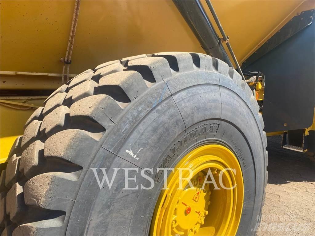 CAT 745-04LRC Зчленовані самоскиди