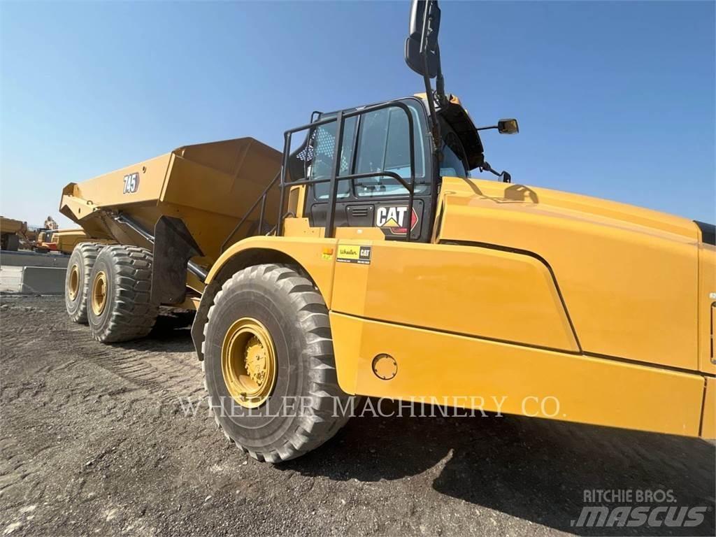 CAT 745 TG Зчленовані самоскиди