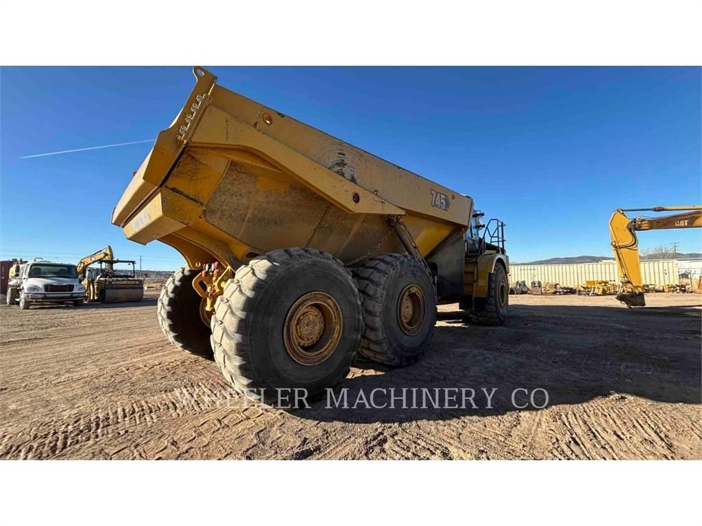 CAT 745 TG Зчленовані самоскиди