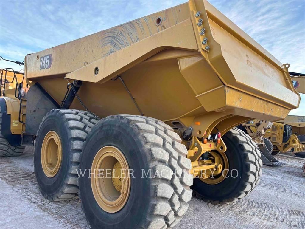 CAT 745 TG Зчленовані самоскиди