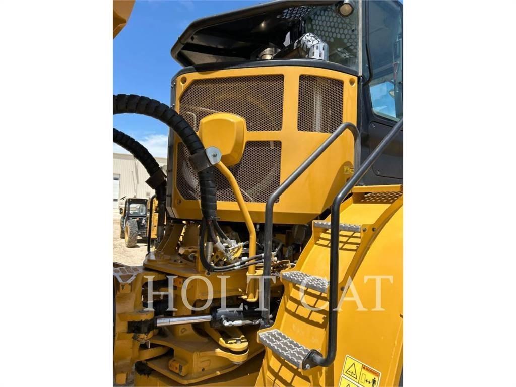 CAT 745 TG Зчленовані самоскиди