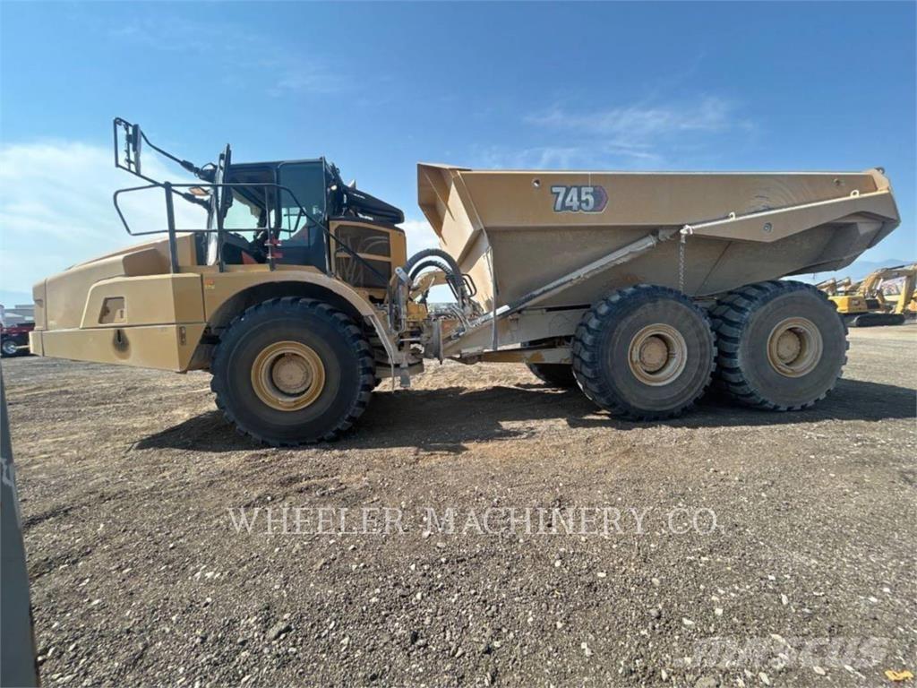 CAT 745 TG Зчленовані самоскиди