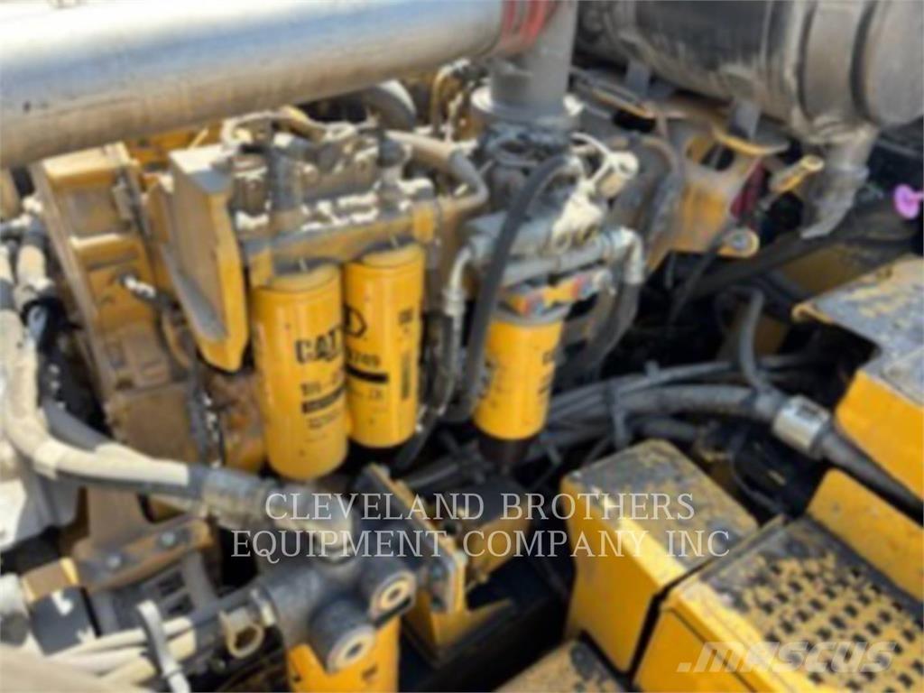 CAT 745 WW Поливальні машини