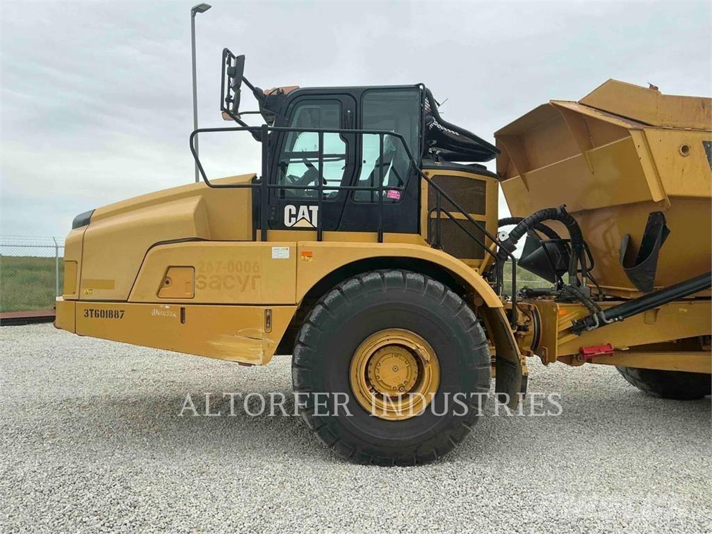 CAT 74504 Зчленовані самоскиди