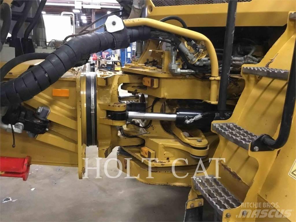 CAT 74504 Зчленовані самоскиди