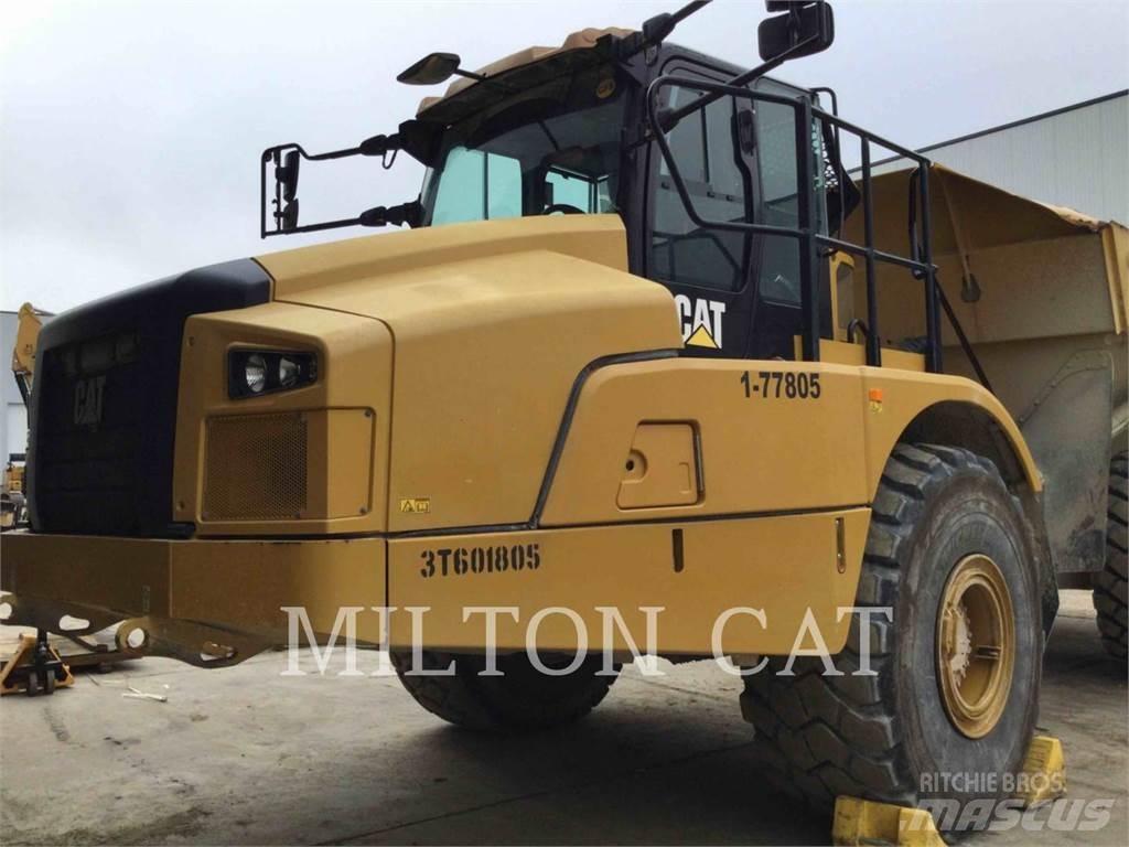 CAT 74504 Зчленовані самоскиди