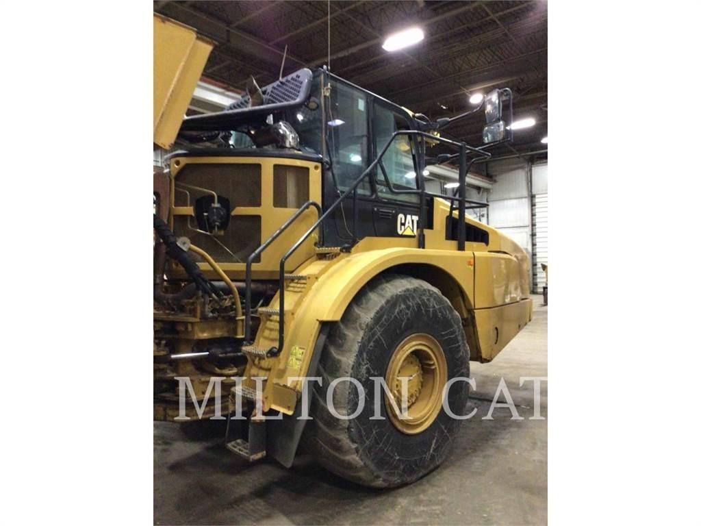 CAT 74504 Зчленовані самоскиди
